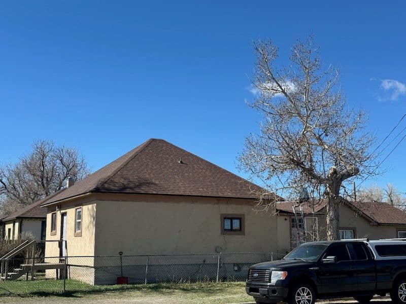 Burnt Sienna Shingle Roof in Laramie